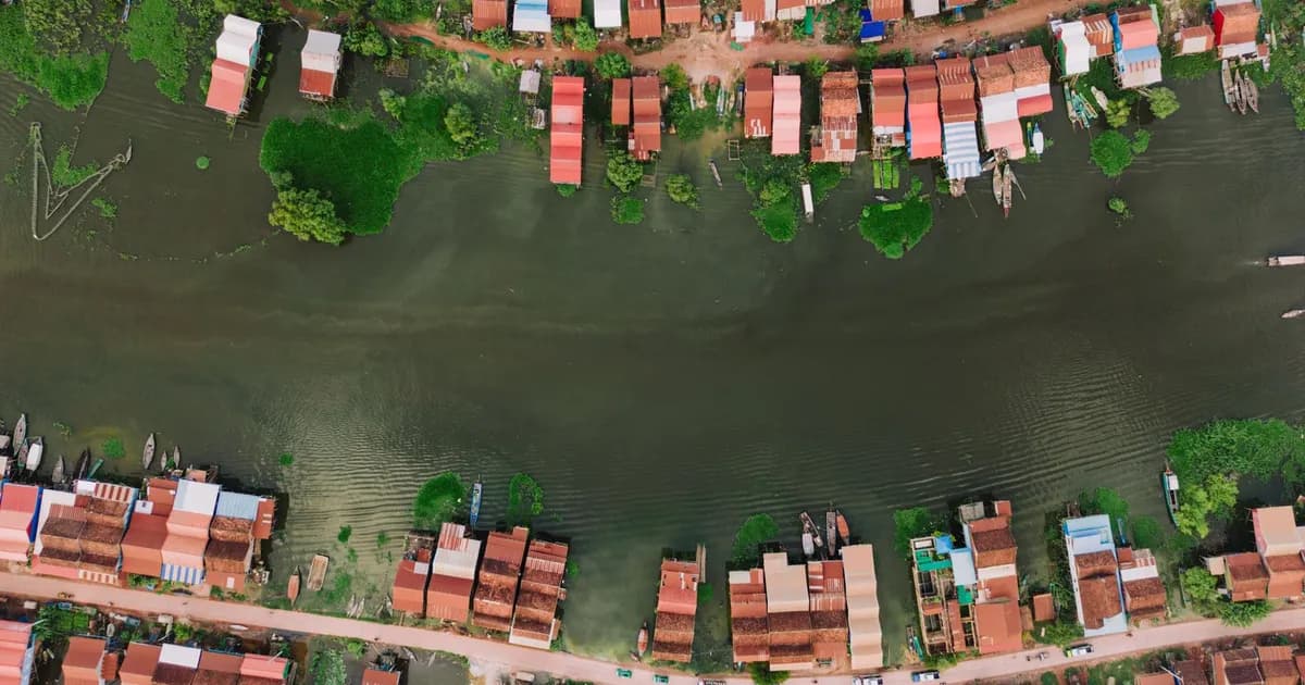 How to Visit Tonle Sap's Floating Villages Responsibly