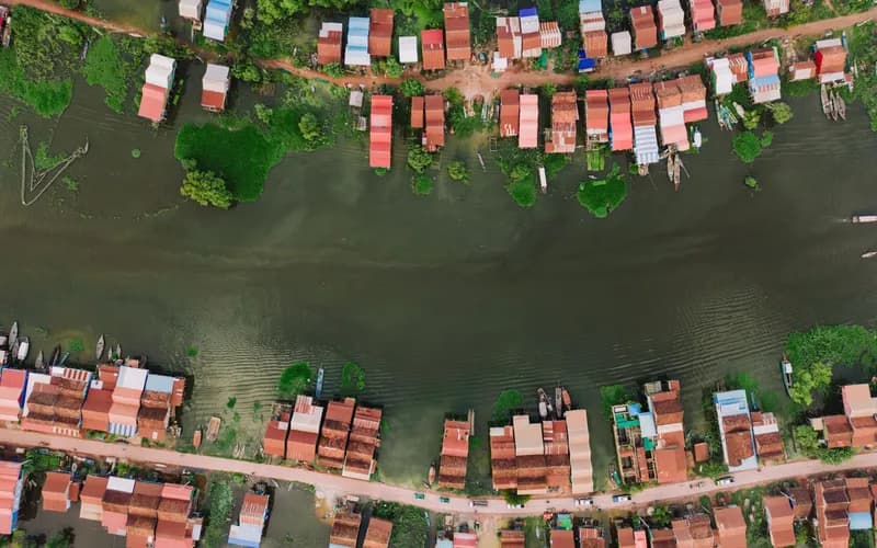 tonle sap stilted houses village