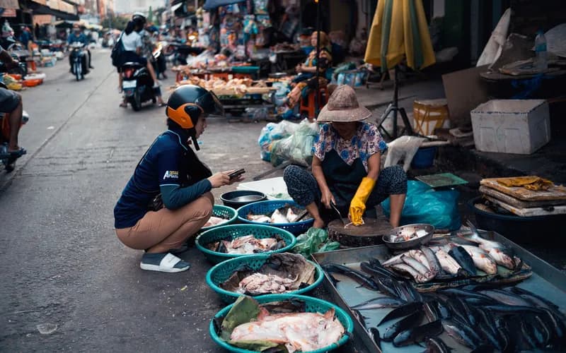 étals du marché aux crabes de kep