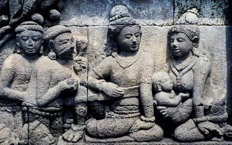 relief sculpté pierre borobudur