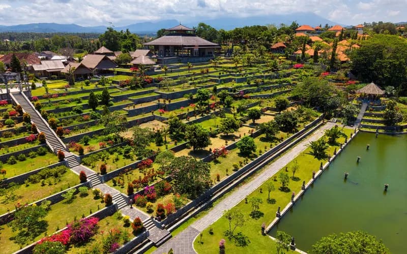 tirta gangga water palace
