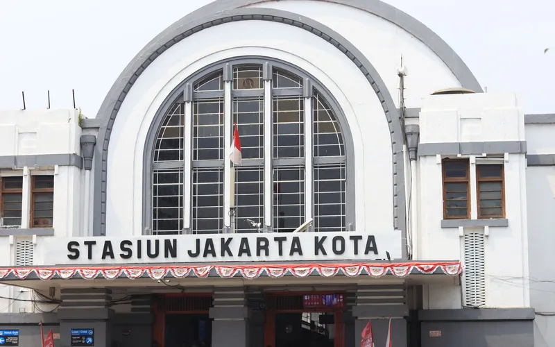 indonesia train station colonial