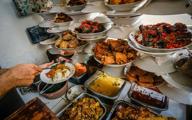 padang food plates
