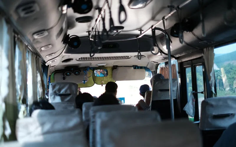 bus laos route de montagne