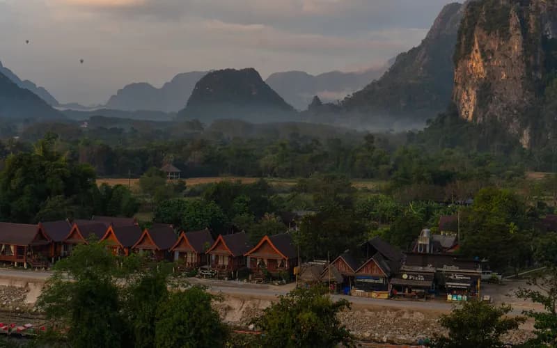 hot air balloon karst