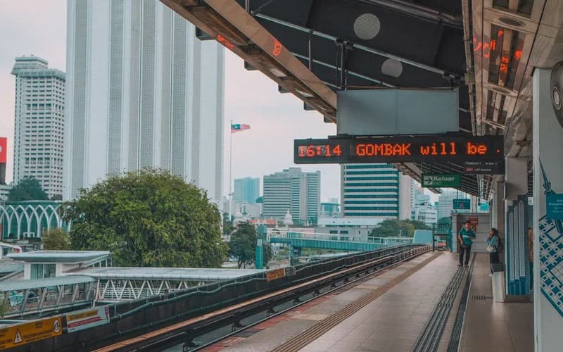 kuala lumpur monorail train