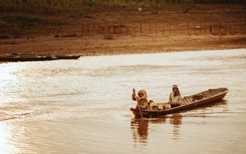 wooden boat ayeyarwady river