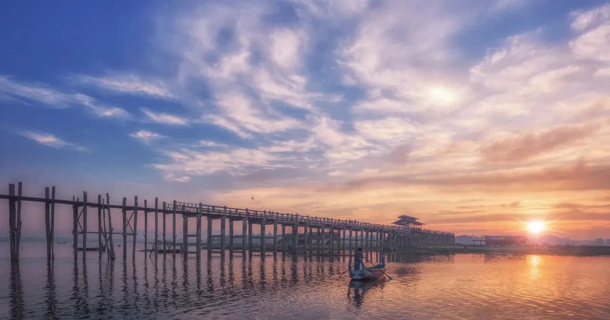 The Ancient Royal Cities Around Mandalay: Amarapura, Inwa, Sagaing and Mingun