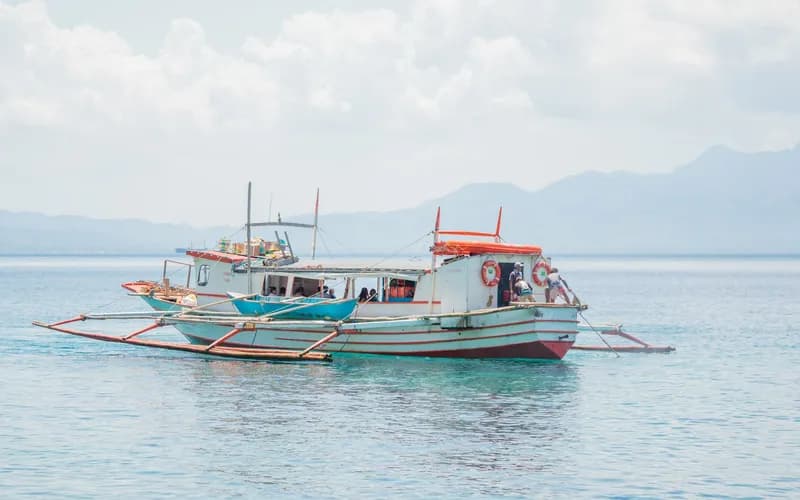 outrigger boat passengers
