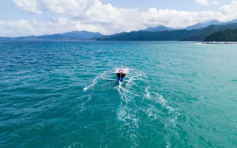island hopping boats philippines