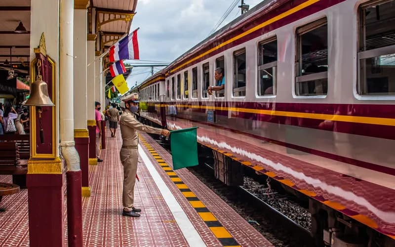 gare du train laos chine