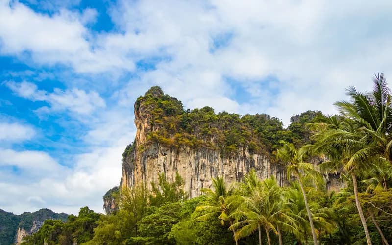 krabi limestone cliffs