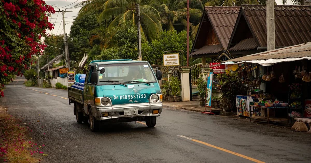Comment se déplacer en Thaïlande : le guide du voyageur lent, des bus aux bateaux