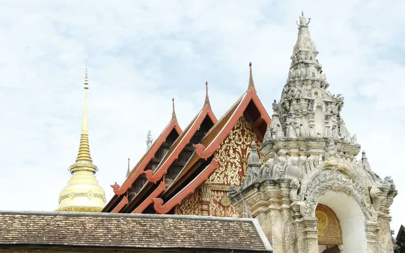 temple en teck lampang