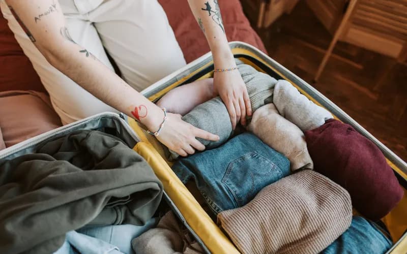 folded clothes packing